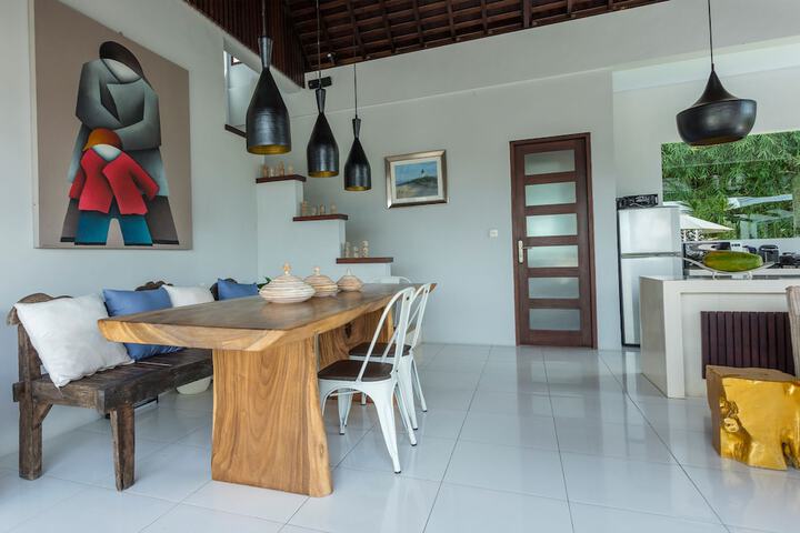 Room 15 of 25