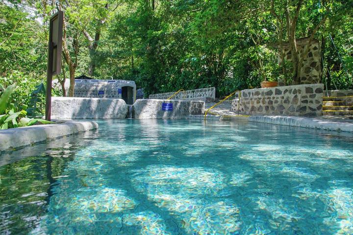 Pool Hotel