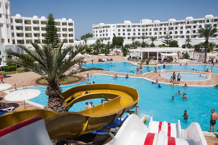 Hotel with Pool