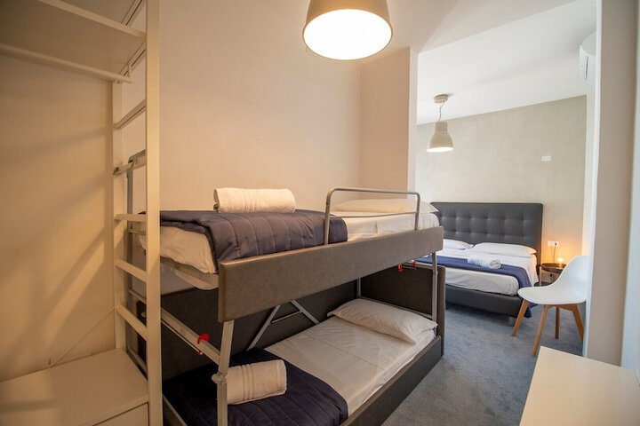 Room 54 of 104