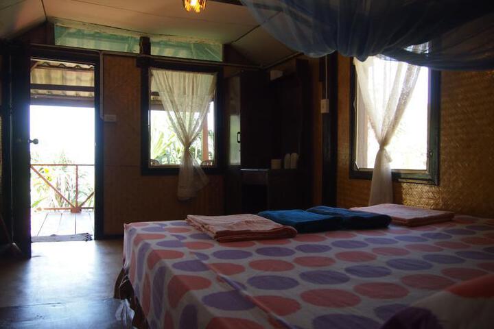 Room 5 of 5