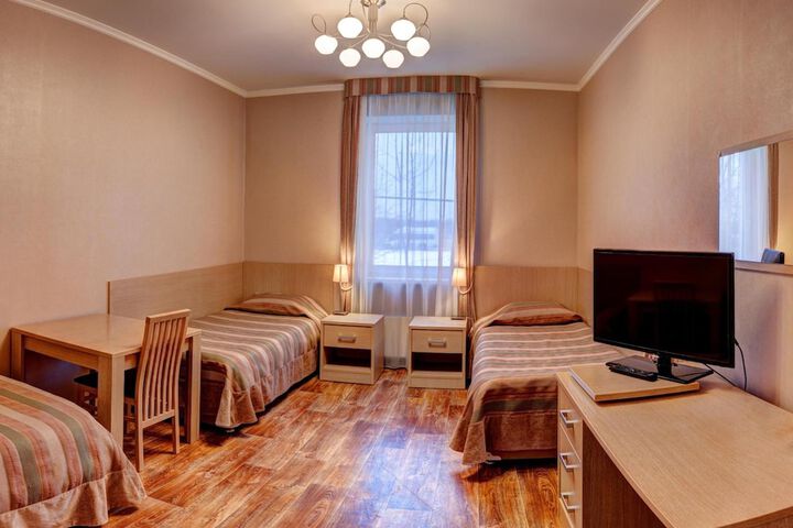 Room 15 of 34