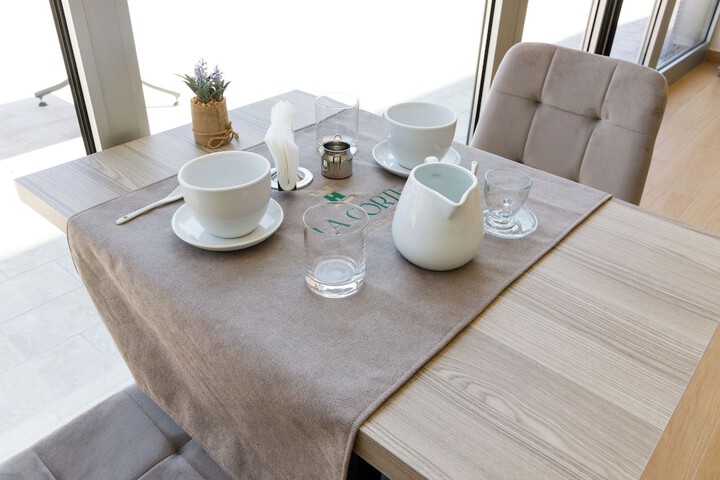 Breakfast/Coffee Service 21 of 40