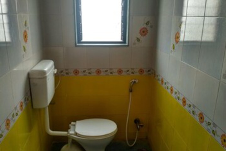 Room 4 of 19