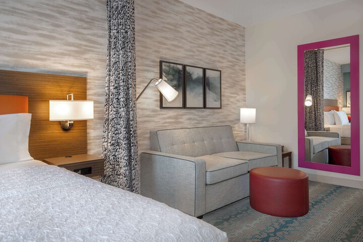 Room 14 of 37
