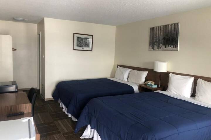 Room 6 of 14