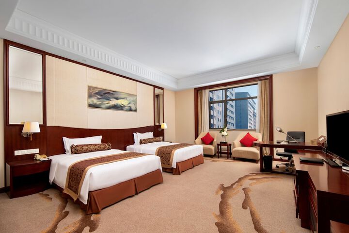 Room 16 of 60