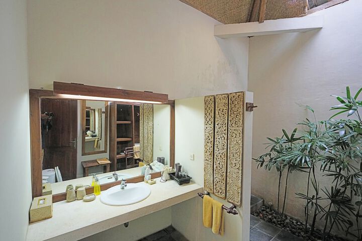 Clean Restrooms