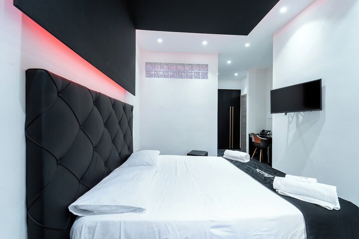 Room 71 of 309