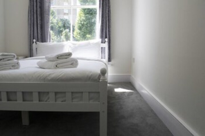 Room 5 of 23