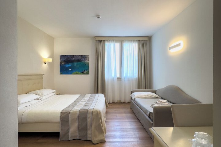Room 92 of 254