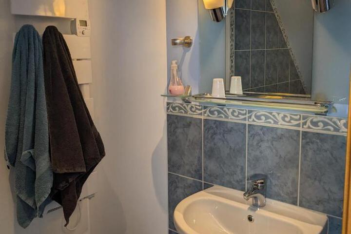 Photo 10