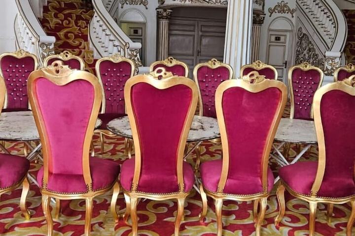 Ballroom/Hall 14 of 28