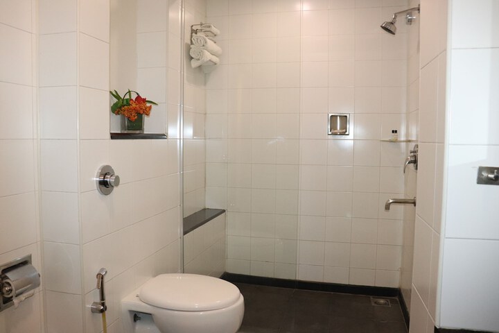 Room 12 of 45