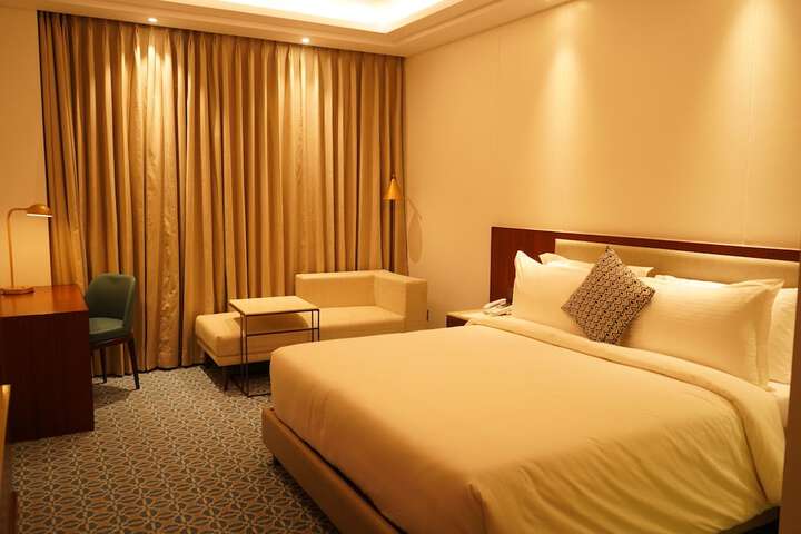 Room 2 of 24