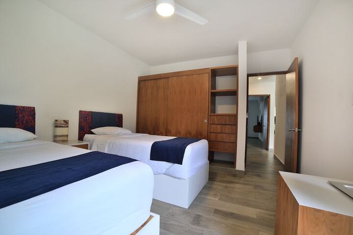 Room 4 of 21