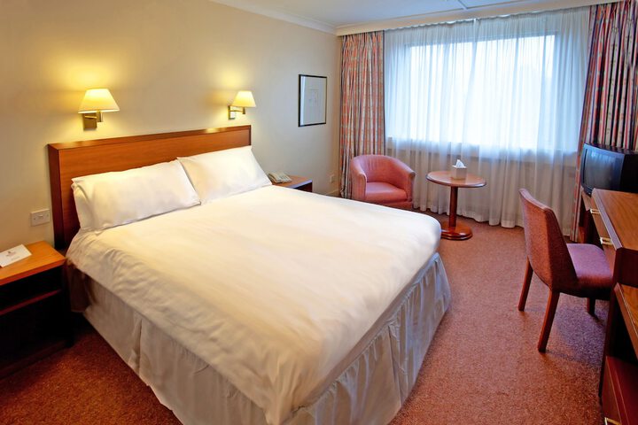 Room 5 of 41