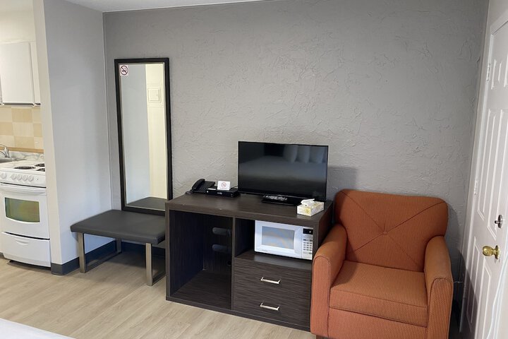 Room 14 of 40