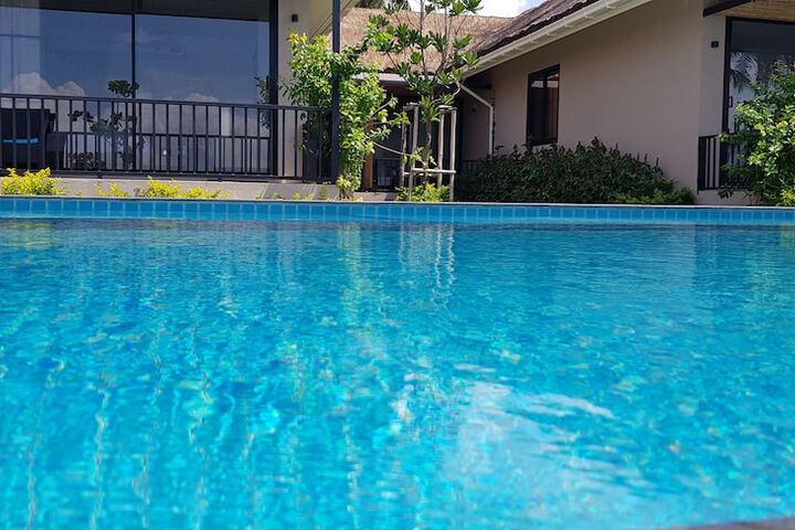 Pool 32 of 38