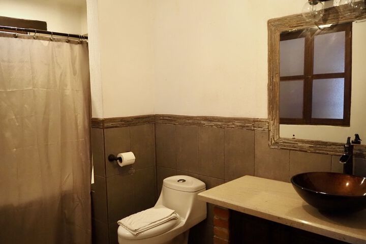 Room 30 of 49