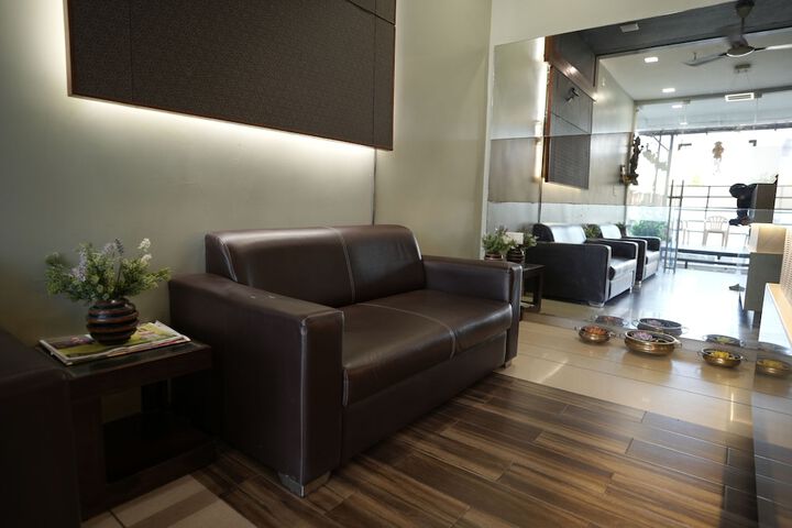 Room 8 of 11