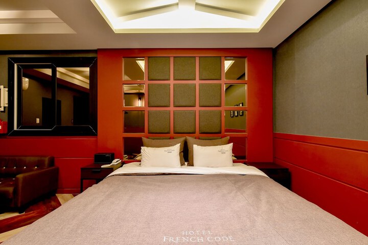 Room 21 of 84