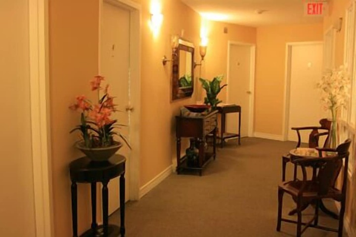 Ballroom/Hall 20 of 22