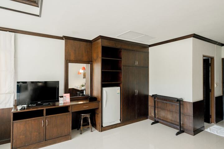Room 8 of 55