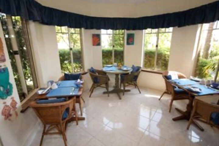 Dining 11 of 29