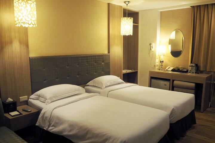 Room 15 of 65