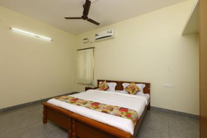 OYO 9785 Home Spacious 3BHK Rock Beach