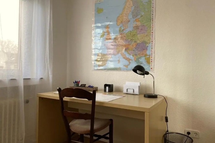 Room 5 of 13