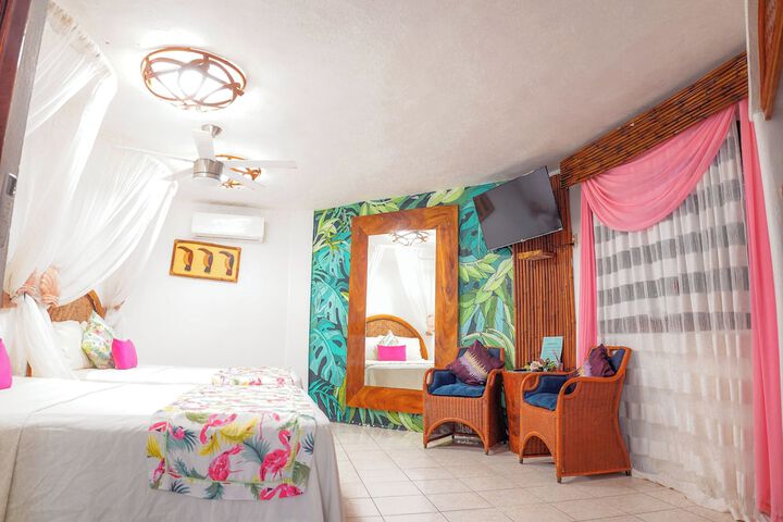 Room 8 of 36