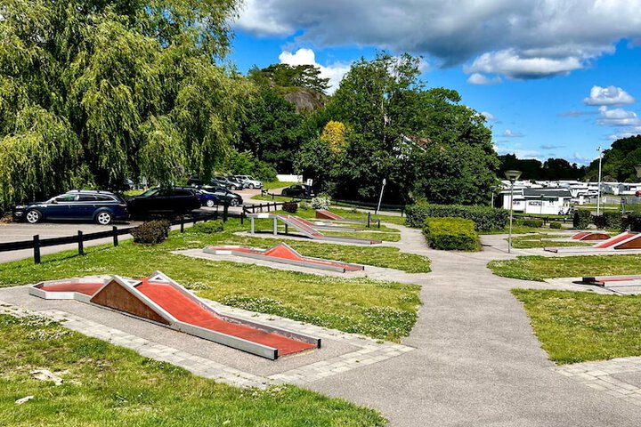 Mini-golf