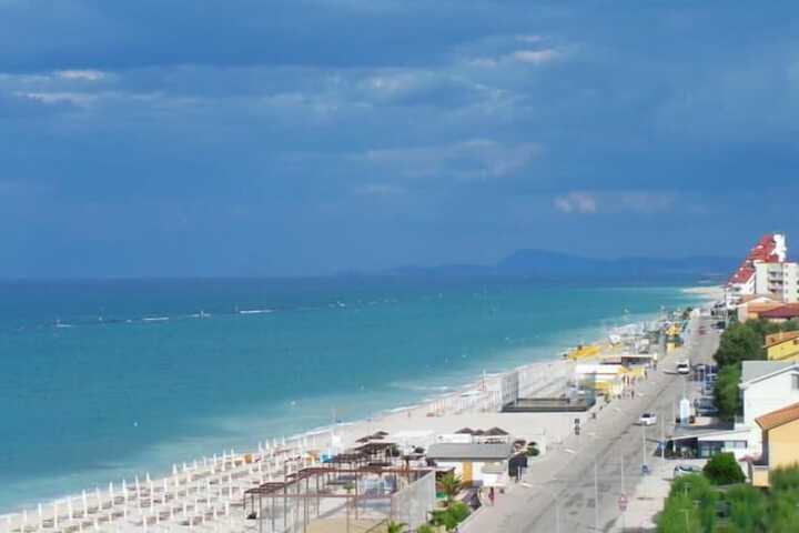 Beach 24 of 30