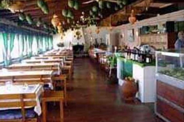 Dining Photos