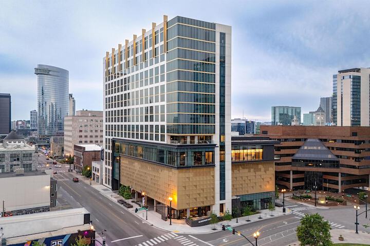 Tempo by Hilton Nashville Downtown in Nashville, TN