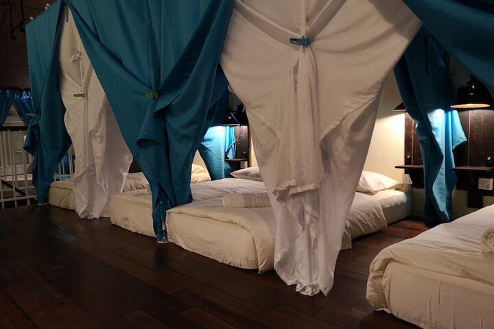 Room 21 of 49