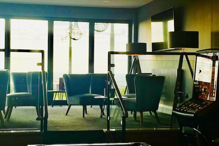 Room 44 of 62
