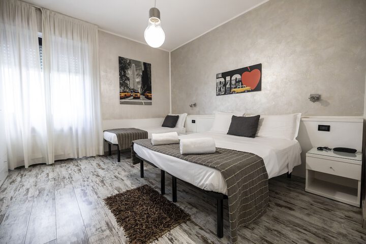 Room 33 of 70