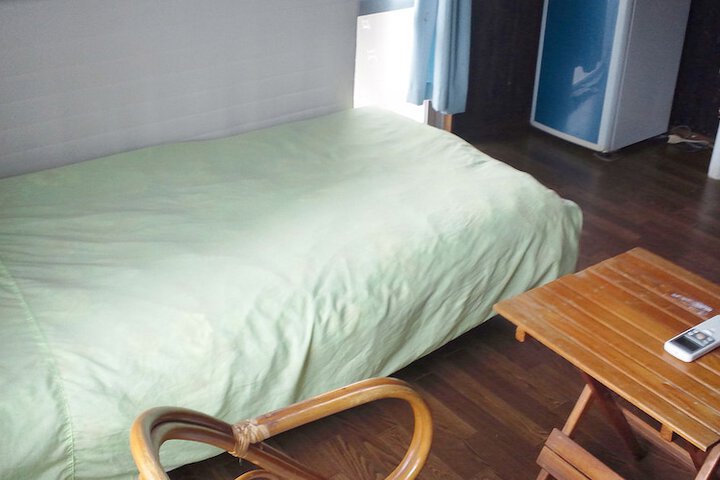 Room 3 of 39