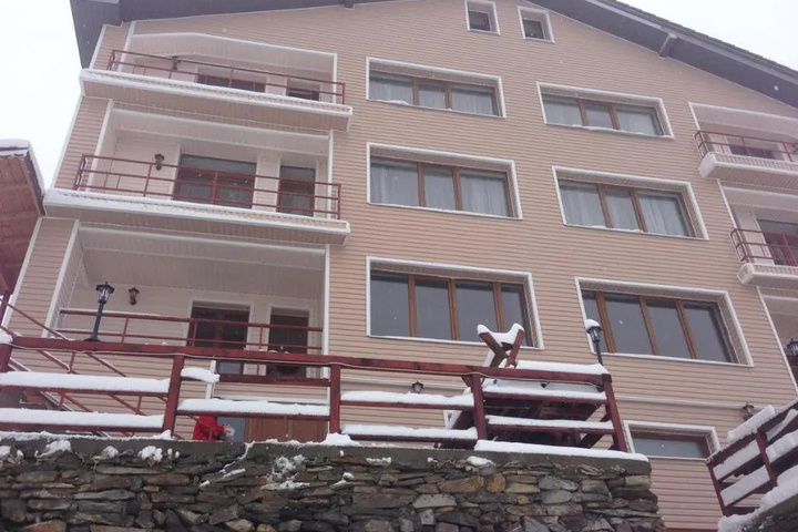 Hotel 2 of 3