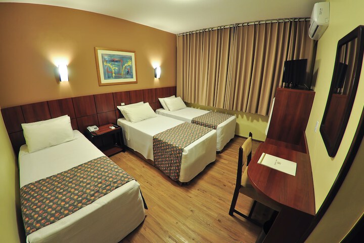 Room 20 of 132