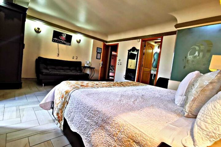 Room 11 of 70