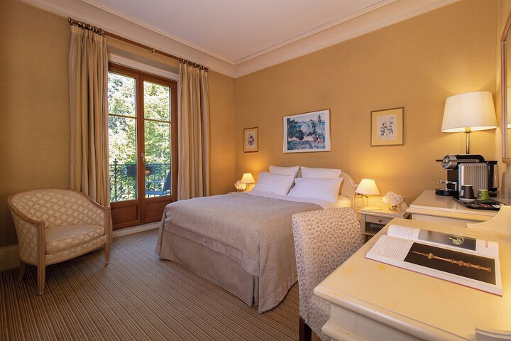 Room 4 of 45