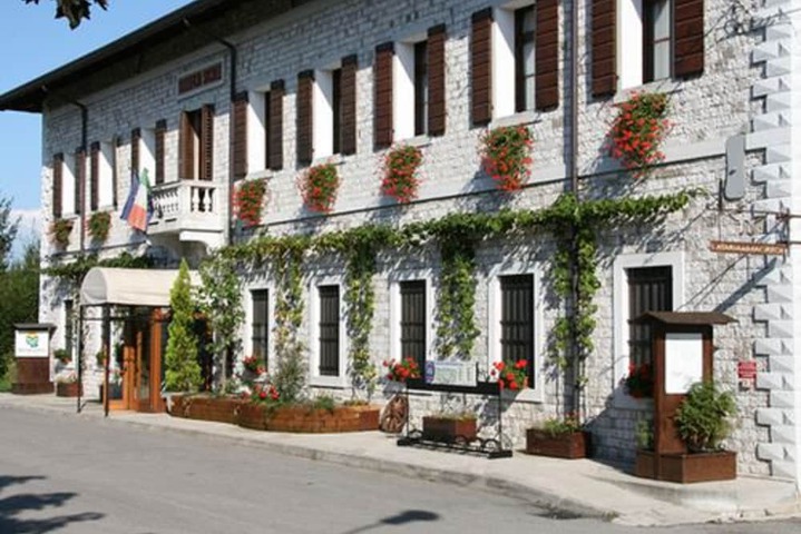 Hotel 34 of 40
