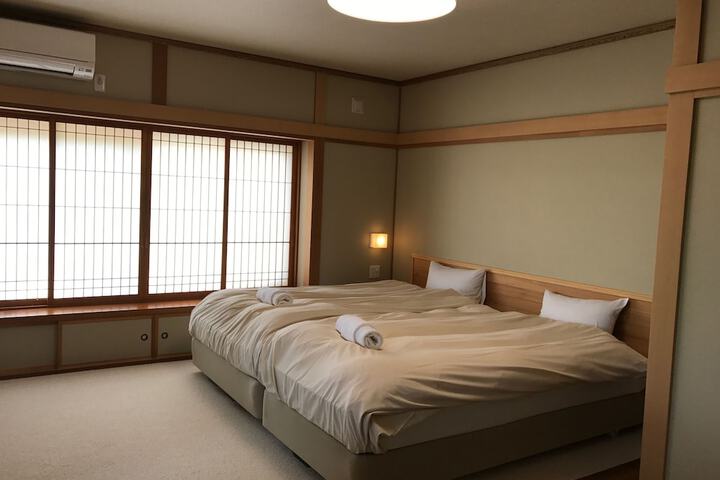 Room 8 of 45