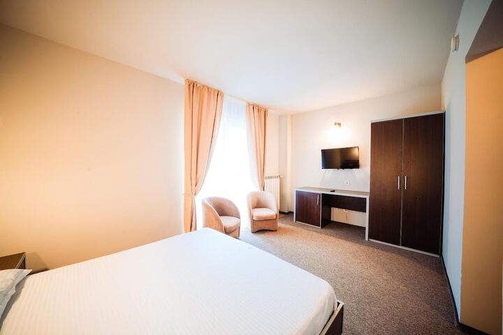 Room 16 of 58