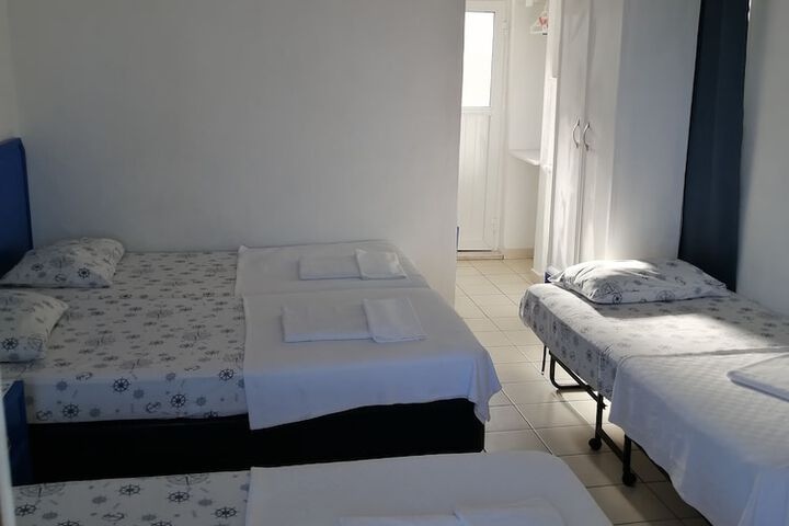 Room 8 of 42