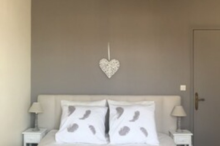 Room 16 of 20